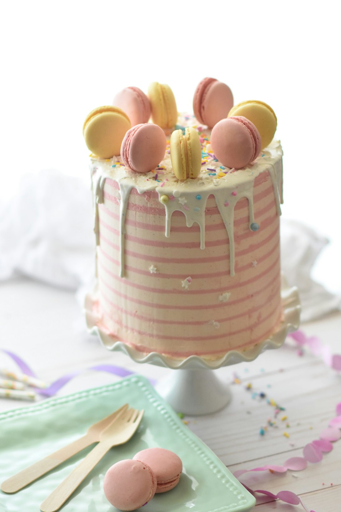 Torta Pastel con Macarons